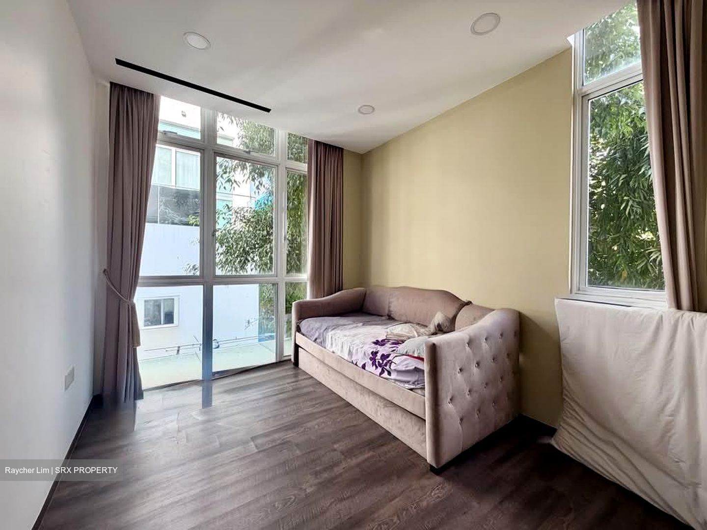 Pasir Ris Beach Park (D18), Detached #577107111